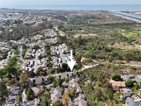 1095  Sea Terrace  , Costa Mesa, CA