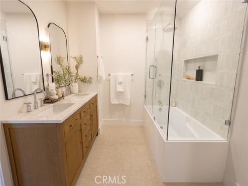 1095  Sea Terrace  , Costa Mesa, CA