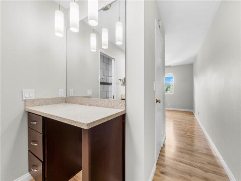 345 University F6 , Costa Mesa, CA