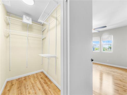345 University F6 , Costa Mesa, CA