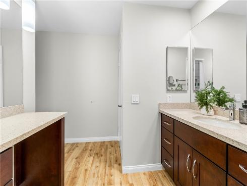 345 University F6 , Costa Mesa, CA