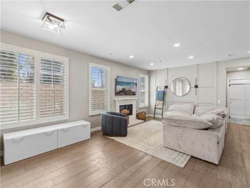 2534  Cornerstone   Lane, Costa Mesa, CA