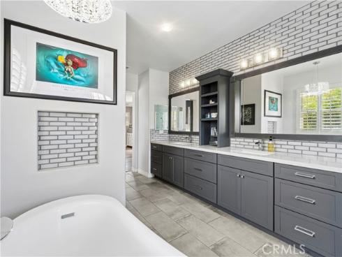 2534  Cornerstone   Lane, Costa Mesa, CA