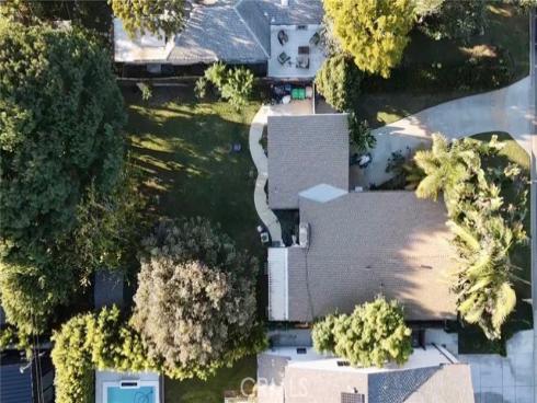379 Walnut Street, Costa Mesa, CA