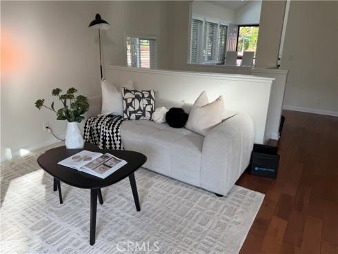1091 Stone Brook Lane, Costa Mesa, CA