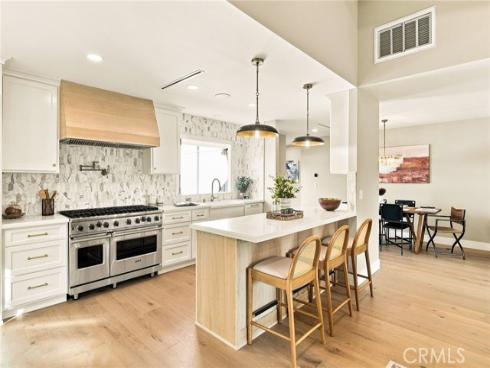 226  Santa Isabel Ave  , Costa Mesa, CA