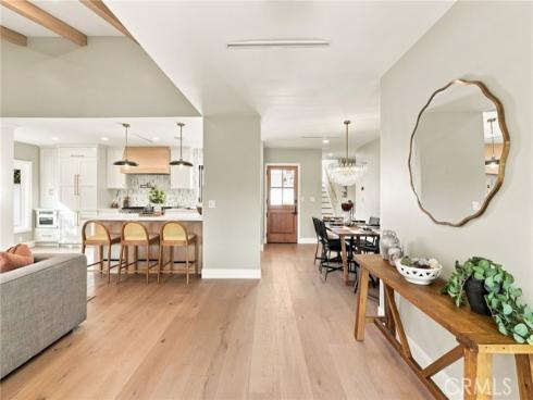 226  Santa Isabel Ave  , Costa Mesa, CA