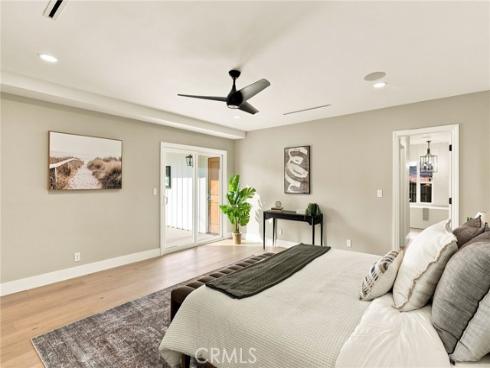 226  Santa Isabel Ave  , Costa Mesa, CA