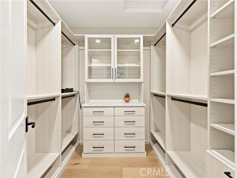 226  Santa Isabel Ave  , Costa Mesa, CA