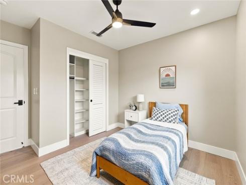 226  Santa Isabel Ave  , Costa Mesa, CA