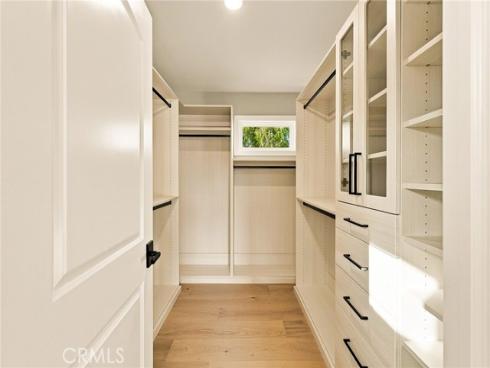 226  Santa Isabel Ave  , Costa Mesa, CA