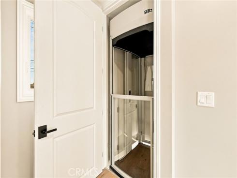 226  Santa Isabel Ave  , Costa Mesa, CA