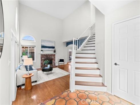 208 Calabria Court, Costa Mesa, CA