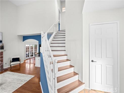208 Calabria Court, Costa Mesa, CA