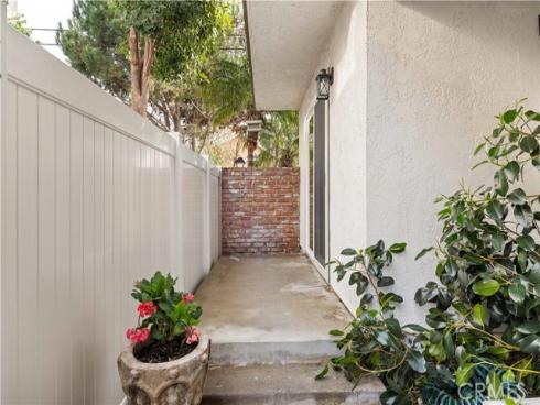 2231  Pacific  A1 , Costa Mesa, CA