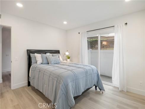 2231  Pacific  A1 , Costa Mesa, CA