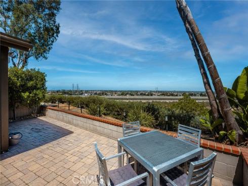 2175 Pacific Avenue D6 , Costa Mesa, CA