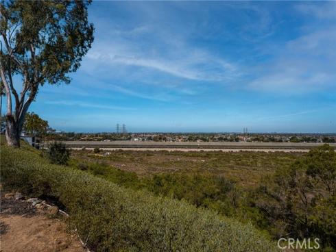 2175 Pacific Avenue D6 , Costa Mesa, CA
