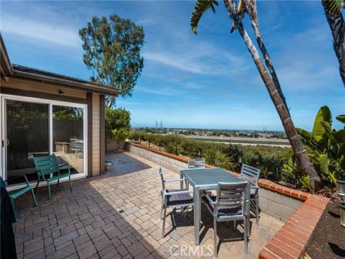 2175 Pacific Avenue D6 , Costa Mesa, CA