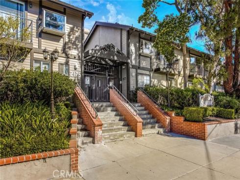 2175 Pacific Avenue D6 , Costa Mesa, CA