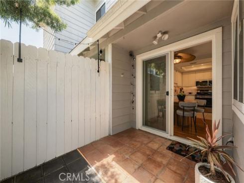 355  Avocado  H-1 , Costa Mesa, CA