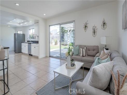 3062 Johnson Avenue, Costa Mesa, CA