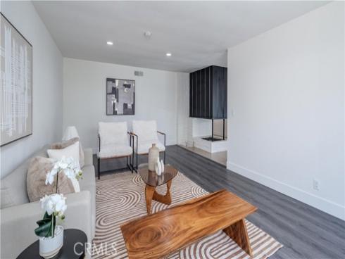 3062 Johnson Avenue, Costa Mesa, CA
