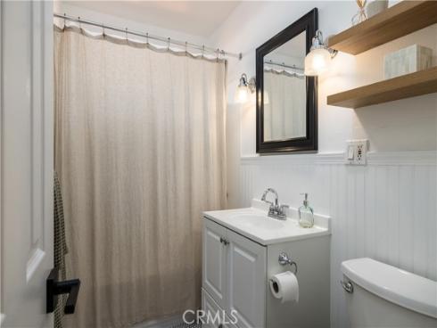 219  Pauline  , Costa Mesa, CA