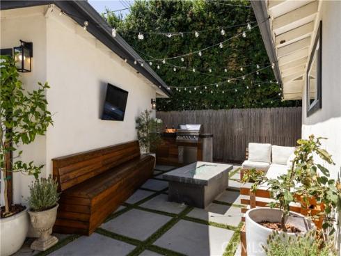 219  Pauline  , Costa Mesa, CA