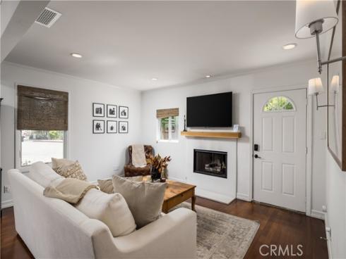 219  Pauline  , Costa Mesa, CA