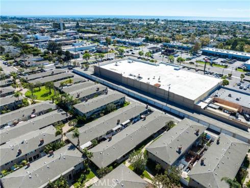 1741 Tustin 14D Avenue, Costa Mesa, CA