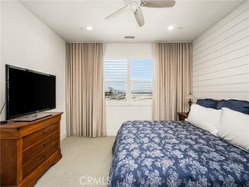 2101 Two Harbors , Costa Mesa, CA