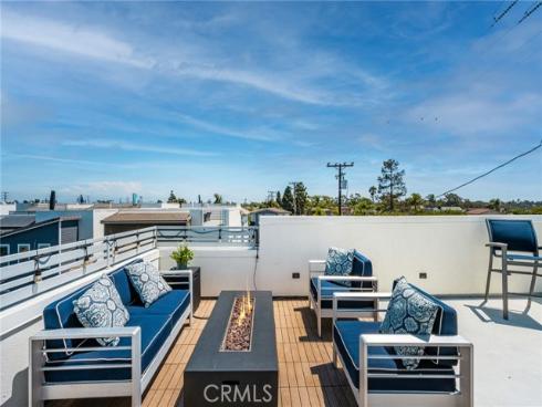 2101 Two Harbors , Costa Mesa, CA