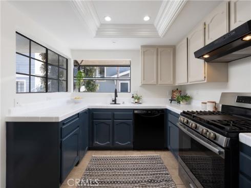212  Mayfair  , Costa Mesa, CA