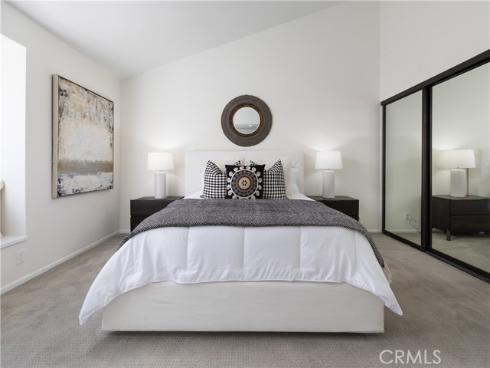 212  Mayfair  , Costa Mesa, CA