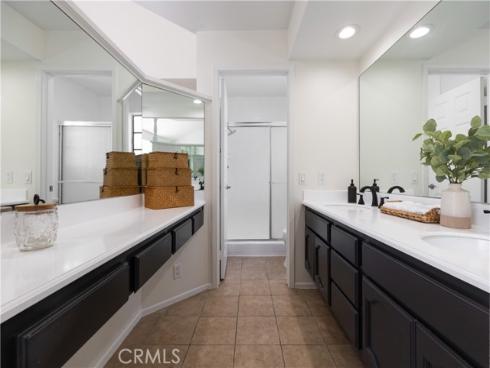 212  Mayfair  , Costa Mesa, CA