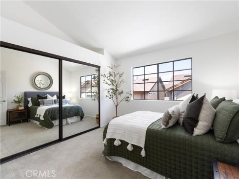 212  Mayfair  , Costa Mesa, CA