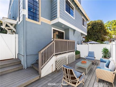 212  Mayfair  , Costa Mesa, CA