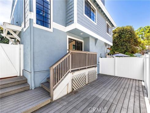 212  Mayfair  , Costa Mesa, CA