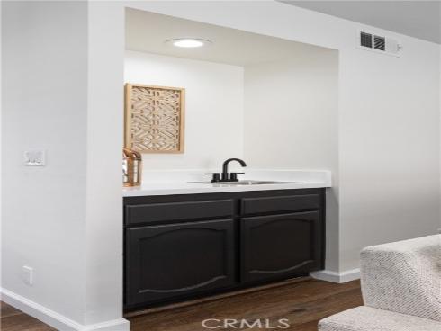 212  Mayfair  , Costa Mesa, CA