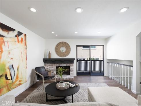 212  Mayfair  , Costa Mesa, CA
