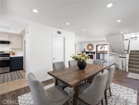 212  Mayfair  , Costa Mesa, CA