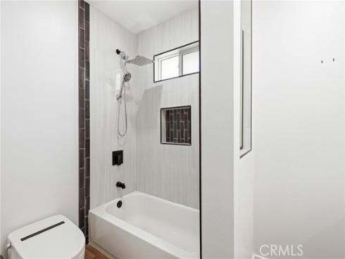 3095 College Avenue, Costa Mesa, CA
