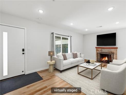 3095 College Avenue, Costa Mesa, CA