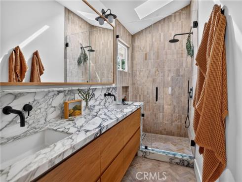 184 E Bay , Costa Mesa, CA