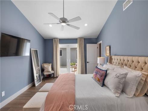 2049 Monrovia , Costa Mesa, CA