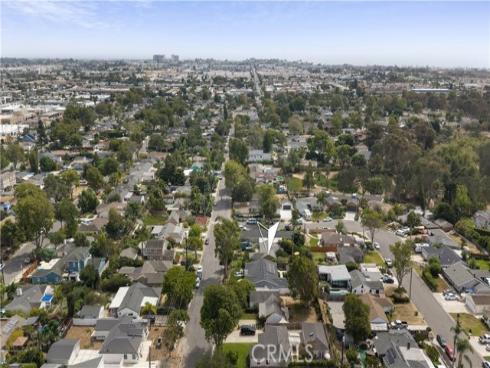 2049 Monrovia , Costa Mesa, CA
