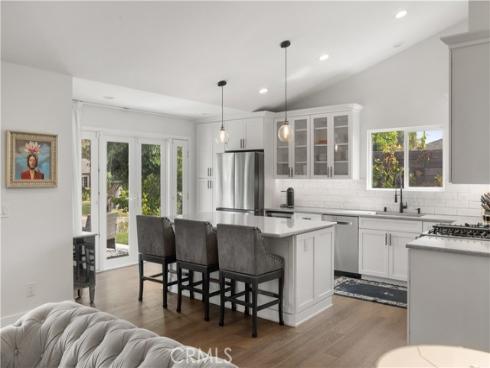 2049 Monrovia , Costa Mesa, CA