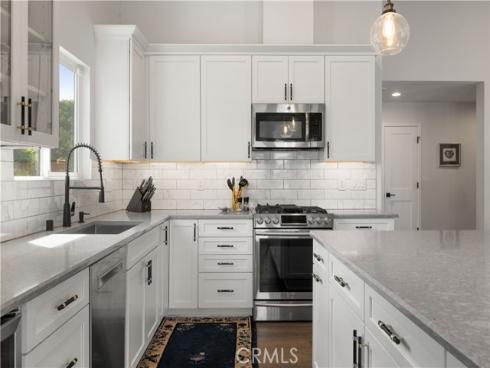 2049 Monrovia , Costa Mesa, CA