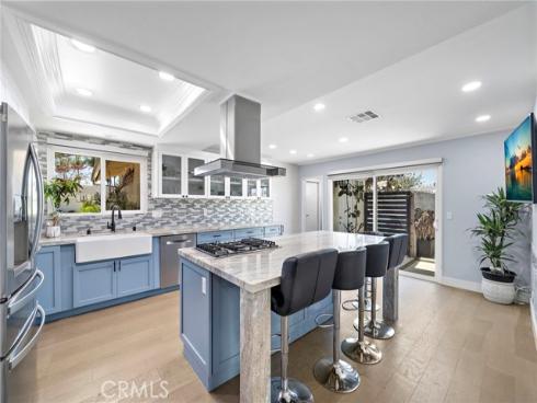 2750 San Carlos , Costa Mesa, CA